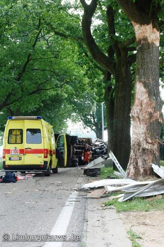 Foto Fotoverslag zwaar ongeval Neerglabbeek (7 juni 2009)