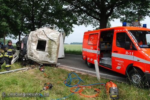 Foto Fotoverslag zwaar ongeval Neerglabbeek (7 juni 2009)
