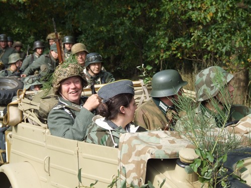 Foto Fotoverslag 'oorlog in Zwartberg' (4 oktober 2009)